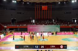 上海篮球队逆转辽宁，艰难取胜保持领先的简单介绍